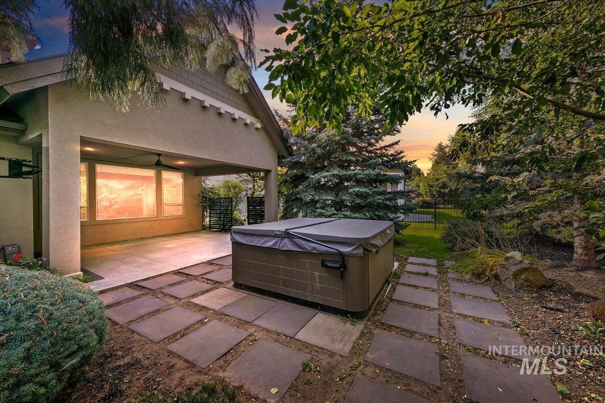 2875 S Brandenberg Ave, Eagle, Idaho 83616, 5 Bedrooms, 4 Bathrooms, Residential For Sale, Price $1,095,000,MLS 98996833