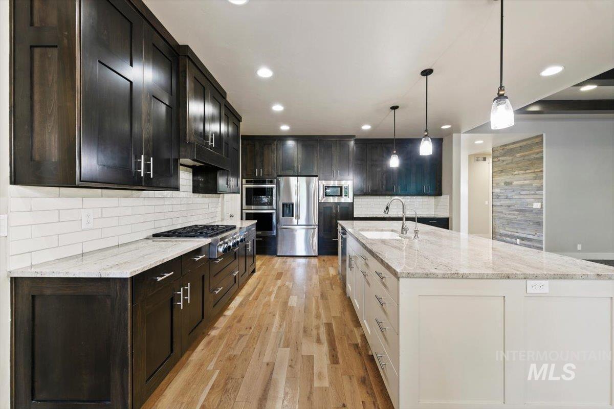 2875 S Brandenberg Ave, Eagle, Idaho 83616, 5 Bedrooms, 4 Bathrooms, Residential For Sale, Price $1,095,000,MLS 98996833