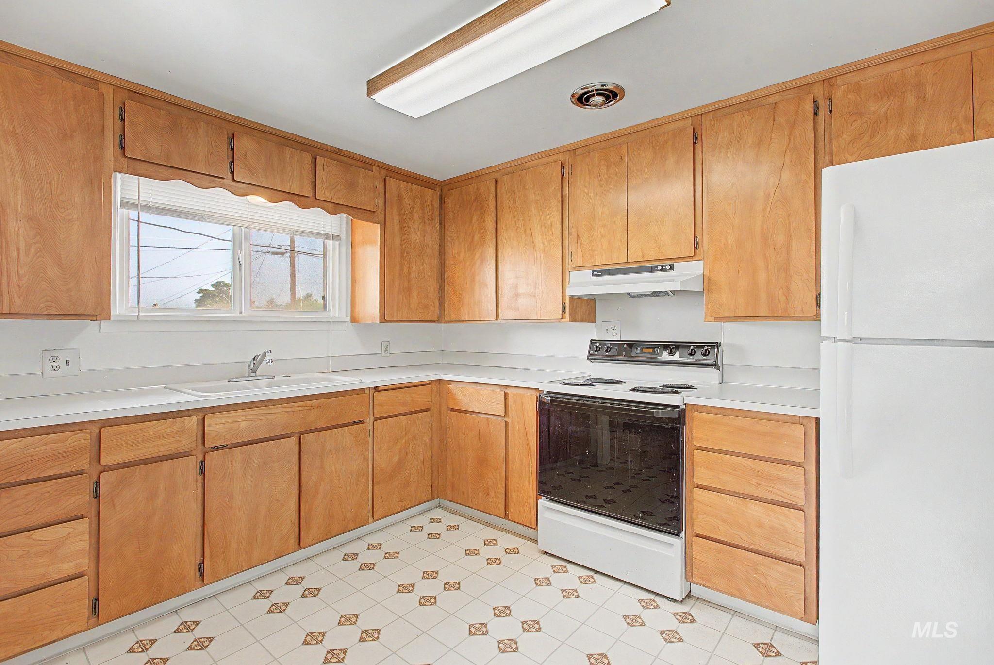 1325 7th Street, Clarkston, Washington 99403, 2 Bedrooms, 2 Bathrooms, Residential For Sale, Price $319,900,MLS 98996834