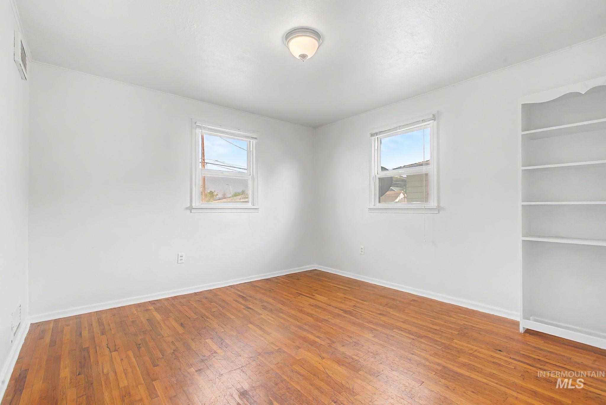 1325 7th Street, Clarkston, Washington 99403, 2 Bedrooms, 2 Bathrooms, Residential For Sale, Price $319,900,MLS 98996834