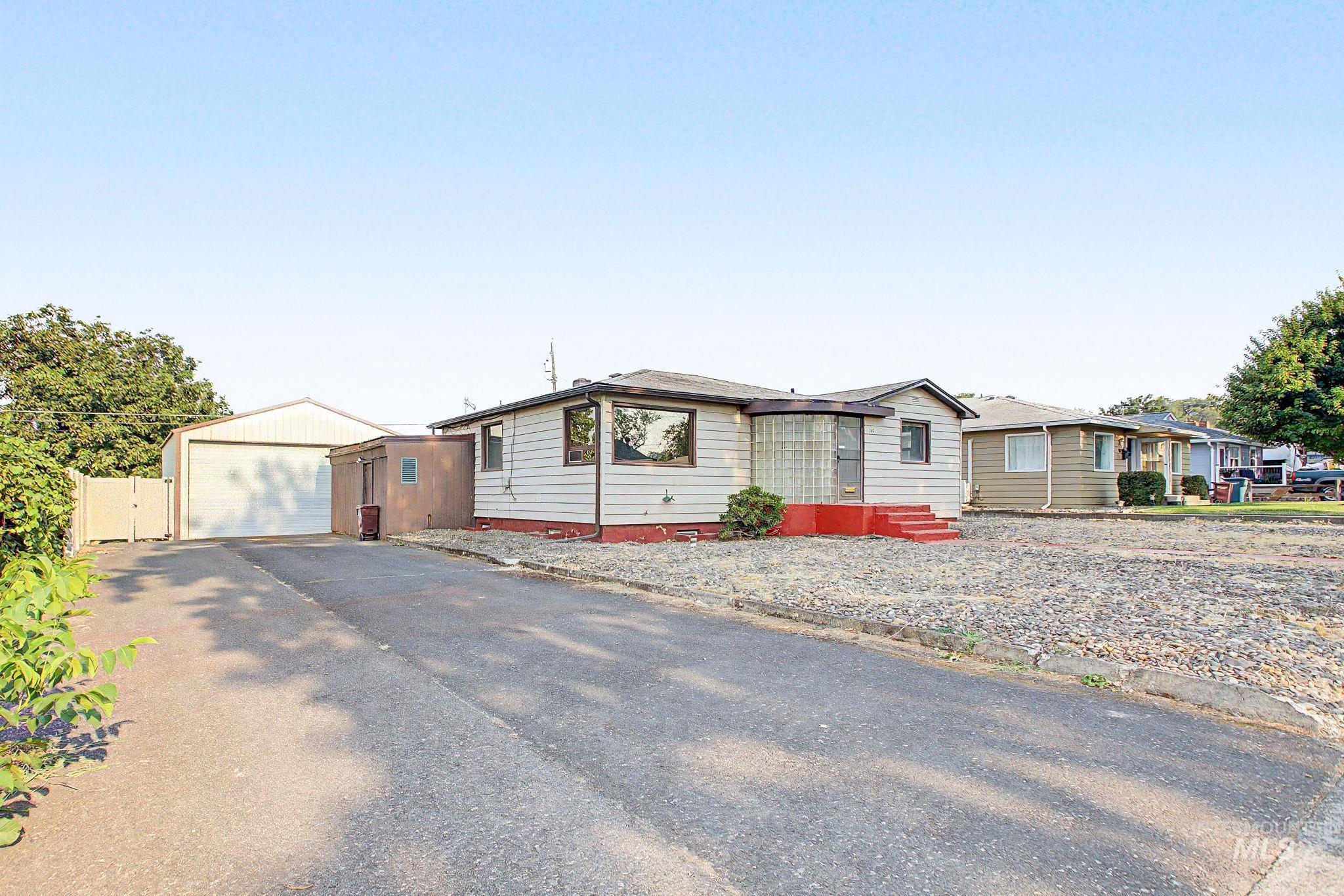 1325 7th Street, Clarkston, Washington 99403, 2 Bedrooms, 2 Bathrooms, Residential For Sale, Price $319,900,MLS 98996834