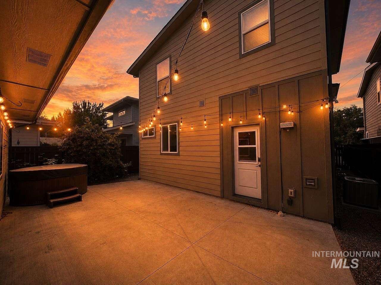 1634 S Oakland Ave, Boise, Idaho 83706, 4 Bedrooms, 3 Bathrooms, Residential For Sale, Price $779,000,MLS 98996835