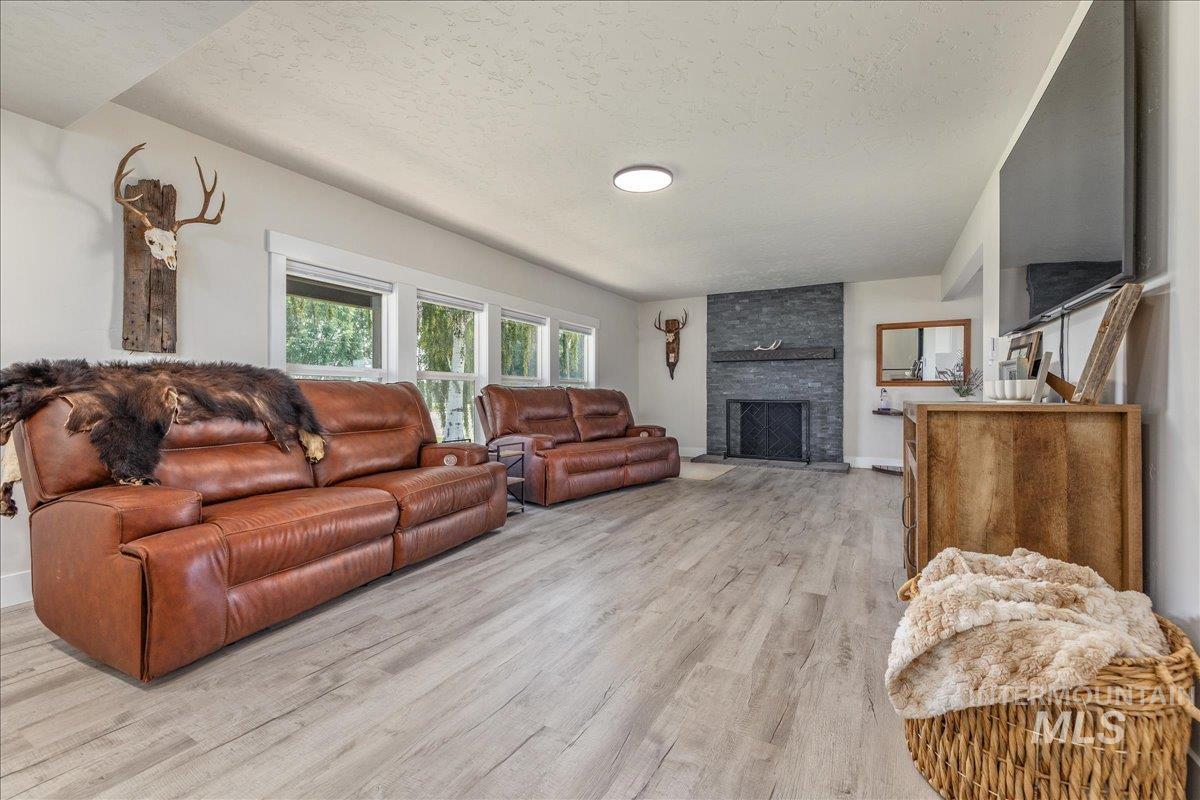 23011 Allendale Rd, Wilder, Idaho 83676, 5 Bedrooms, 3 Bathrooms, Residential For Sale, Price $875,000,MLS 98996836
