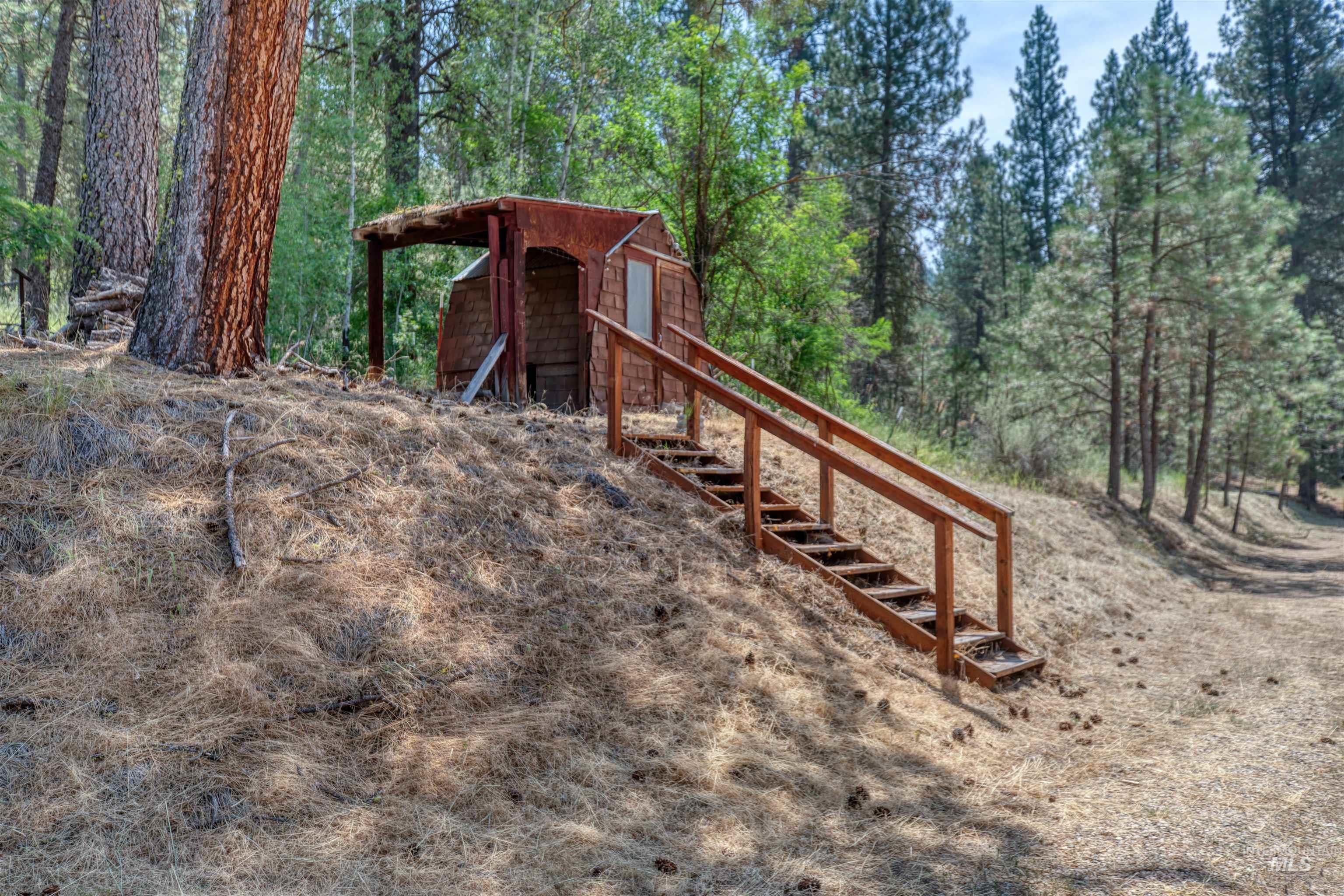 3079 HWY 21, Idaho City, Idaho 83716, 3 Bedrooms, 2 Bathrooms, Residential For Sale, Price $1,189,000,MLS 98996837