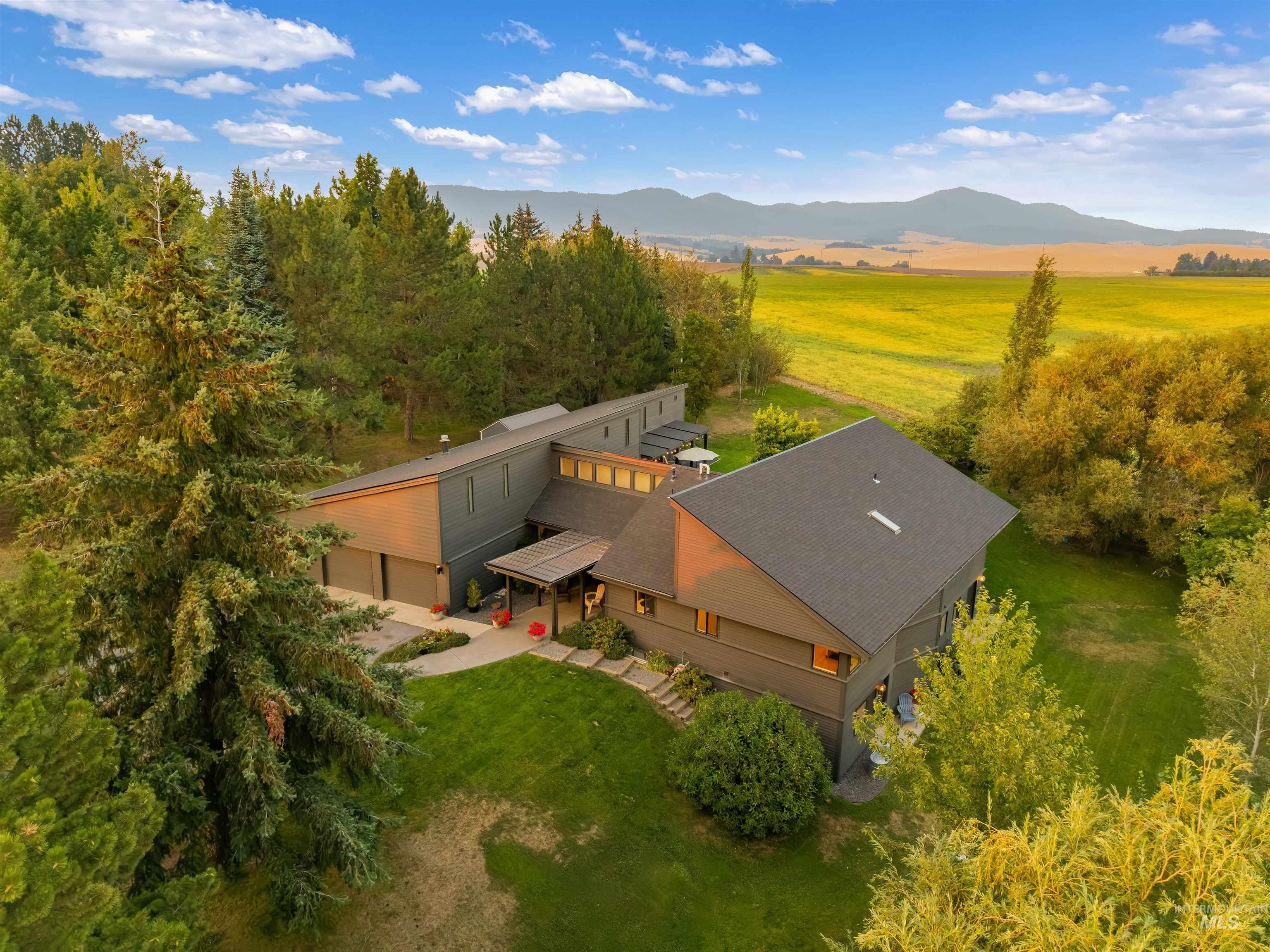 2048 Arborcrest Rd, Moscow, Idaho 83843, 6 Bedrooms, 3 Bathrooms, Residential For Sale, Price $1,200,000, 98996839