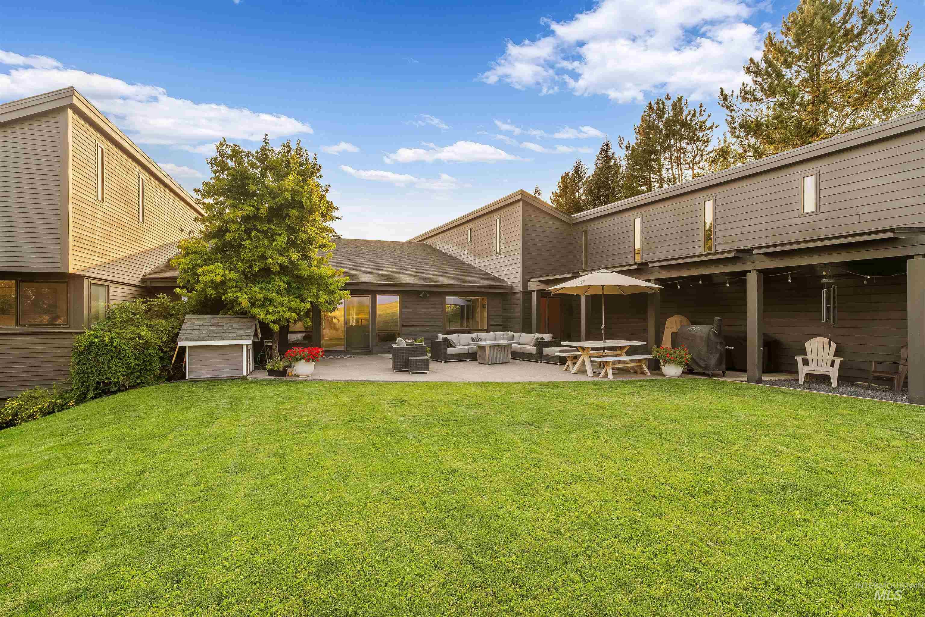 2048 Arborcrest Rd, Moscow, Idaho 83843, 6 Bedrooms, 3 Bathrooms, Residential For Sale, Price $1,200,000, 98996839