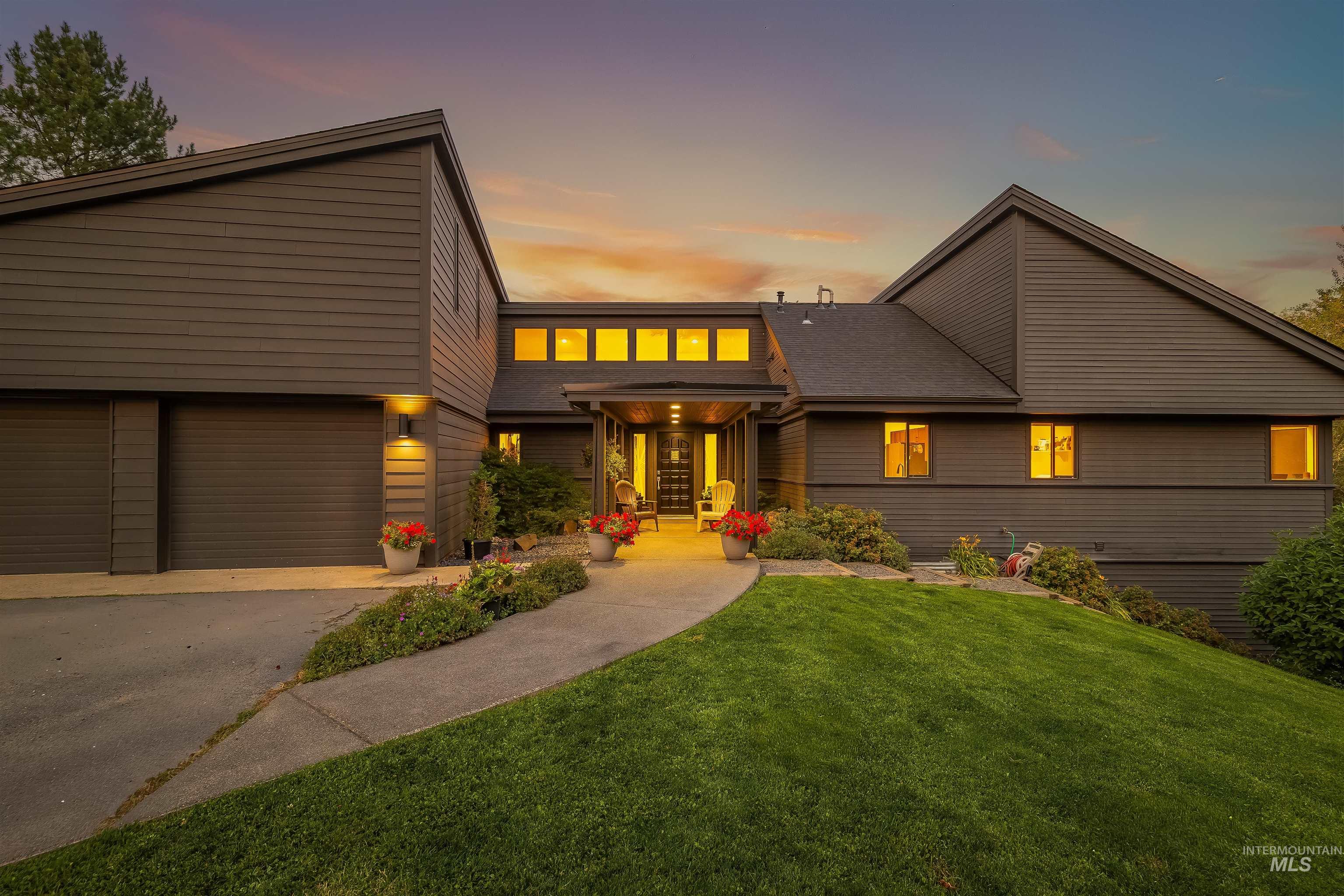 2048 Arborcrest Rd, Moscow, Idaho 83843, 6 Bedrooms, 3 Bathrooms, Residential For Sale, Price $1,200,000, 98996839