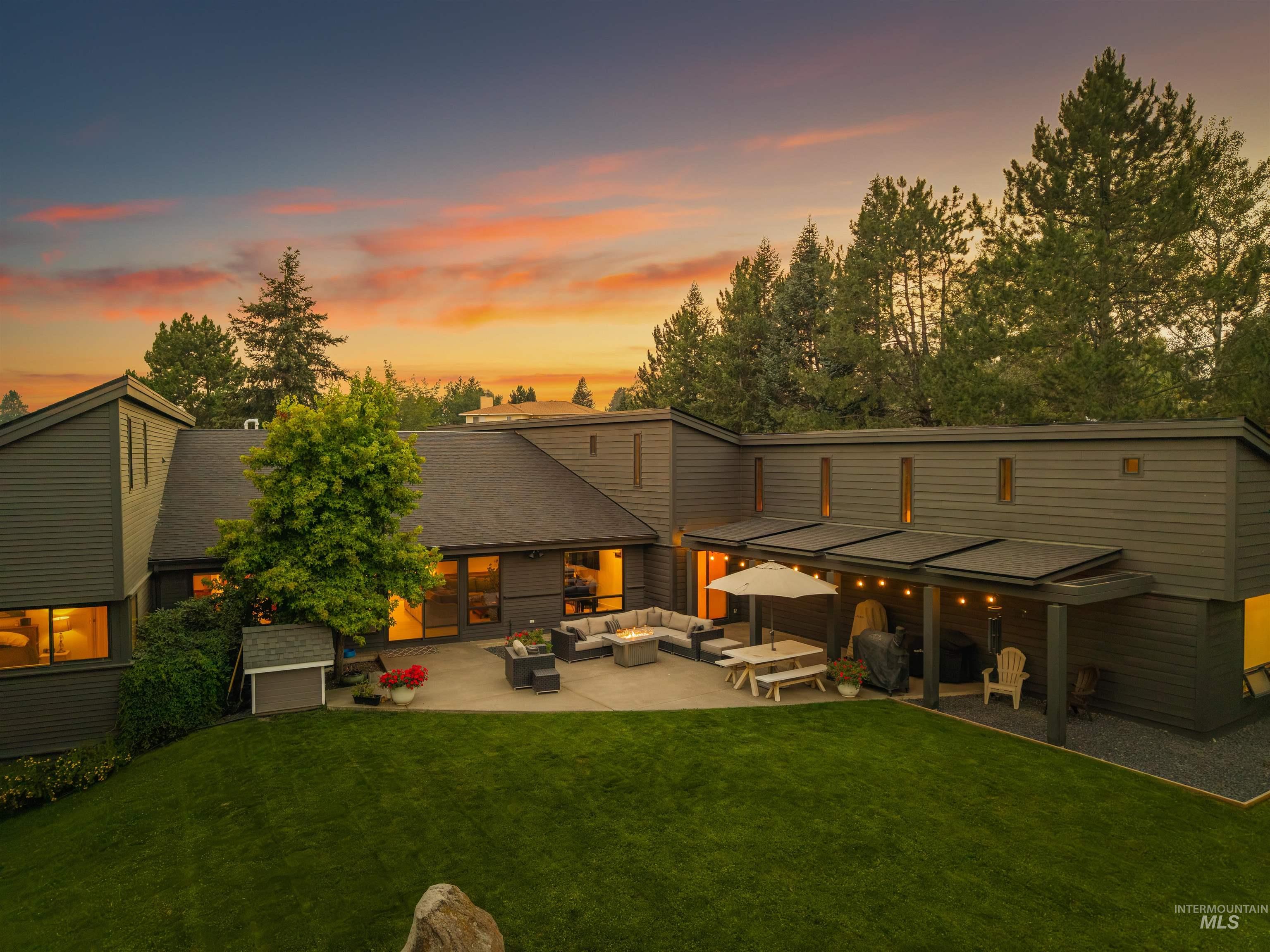 2048 Arborcrest Rd, Moscow, Idaho 83843, 6 Bedrooms, 3 Bathrooms, Residential For Sale, Price $1,200,000, 98996839