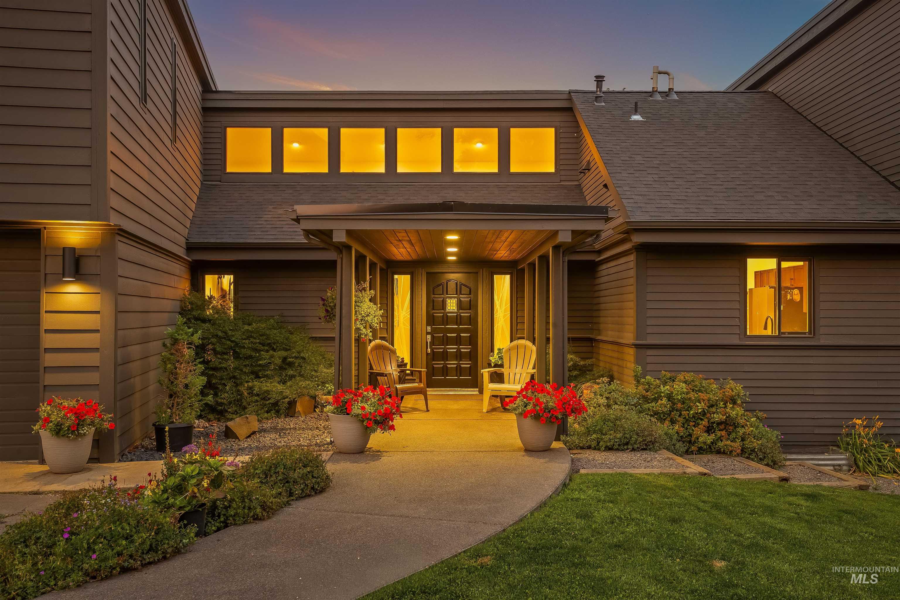 2048 Arborcrest Rd, Moscow, Idaho 83843, 6 Bedrooms, 3 Bathrooms, Residential For Sale, Price $1,200,000, 98996839