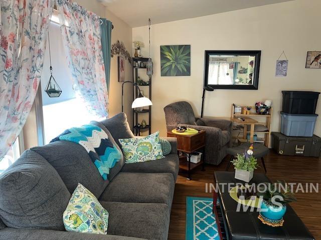 2701 N Alder, Fruitland, Idaho 83619, 2 Bedrooms, 2 Bathrooms, Residential For Sale, Price $104,500,MLS 98996843