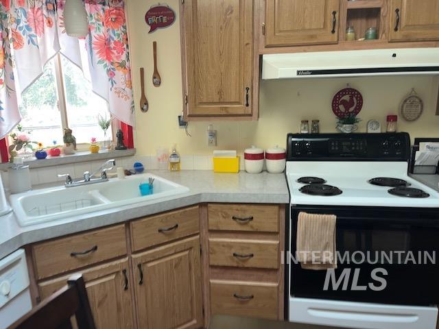 2701 N Alder, Fruitland, Idaho 83619, 2 Bedrooms, 2 Bathrooms, Residential For Sale, Price $104,500,MLS 98996843