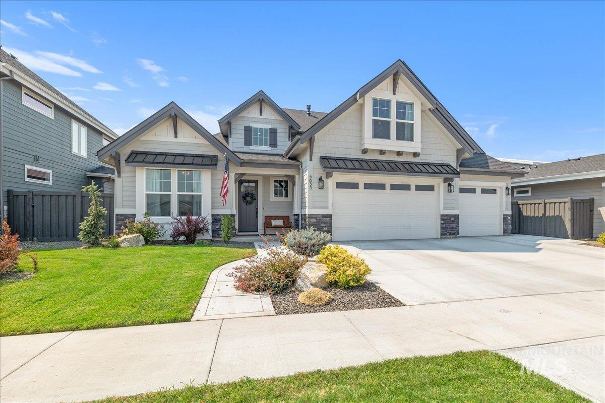 4655 W Fern Vista Court, Meridian, Idaho 83646, 4 Bedrooms, 3.5 Bathrooms, Residential For Sale, Price $810,000,MLS 98996846