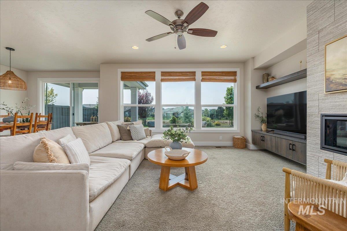 4655 W Fern Vista Court, Meridian, Idaho 83646, 4 Bedrooms, 3.5 Bathrooms, Residential For Sale, Price $810,000,MLS 98996846