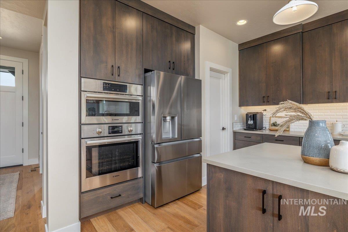 4655 W Fern Vista Court, Meridian, Idaho 83646, 4 Bedrooms, 3.5 Bathrooms, Residential For Sale, Price $810,000,MLS 98996846