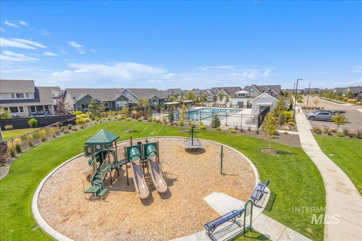 4655 W Fern Vista Court, Meridian, Idaho 83646, 4 Bedrooms, 3.5 Bathrooms, Residential For Sale, Price $810,000,MLS 98996846