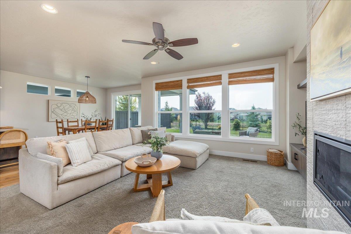 4655 W Fern Vista Court, Meridian, Idaho 83646, 4 Bedrooms, 3.5 Bathrooms, Residential For Sale, Price $810,000,MLS 98996846