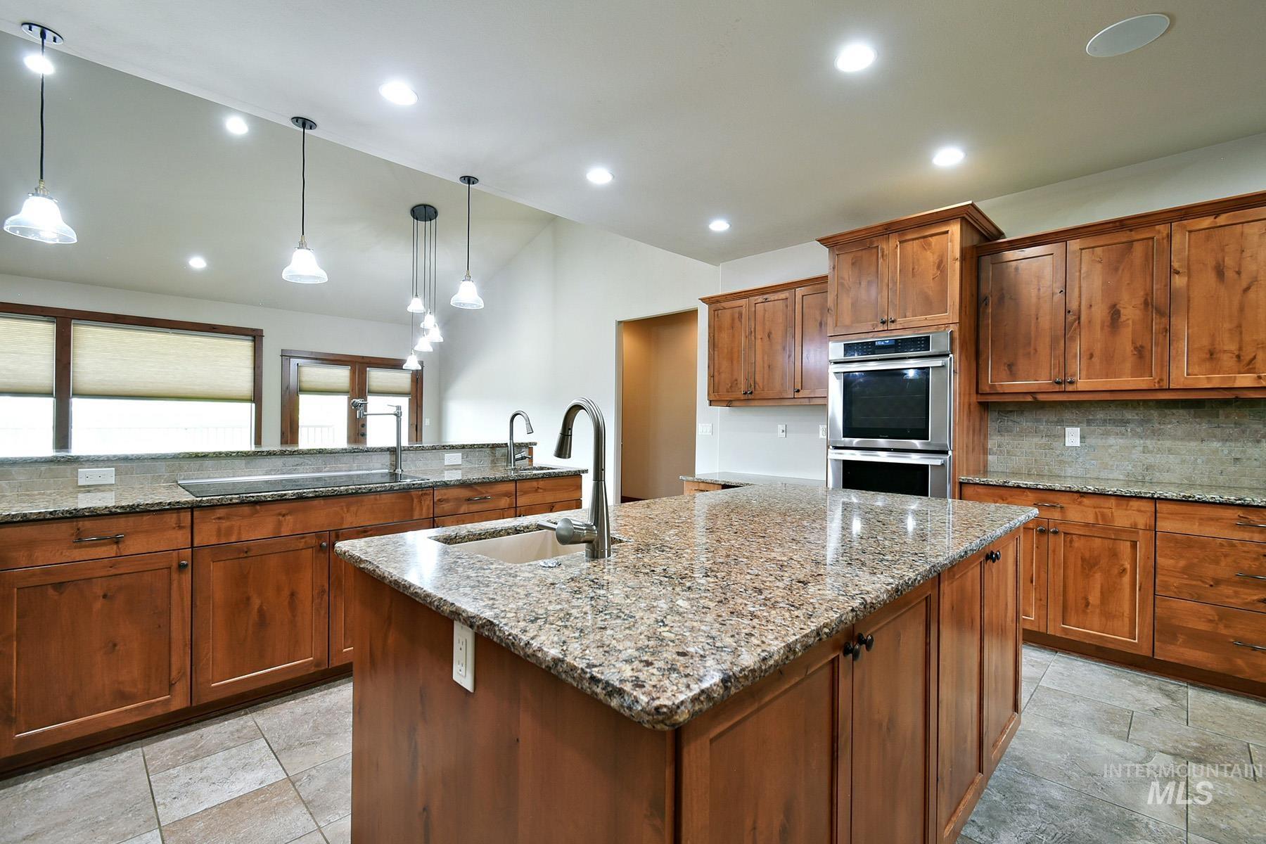 1946 Anderson Pl., Moscow, Idaho 83843, 5 Bedrooms, 3.5 Bathrooms, Residential For Sale, Price $925,000,MLS 98996849