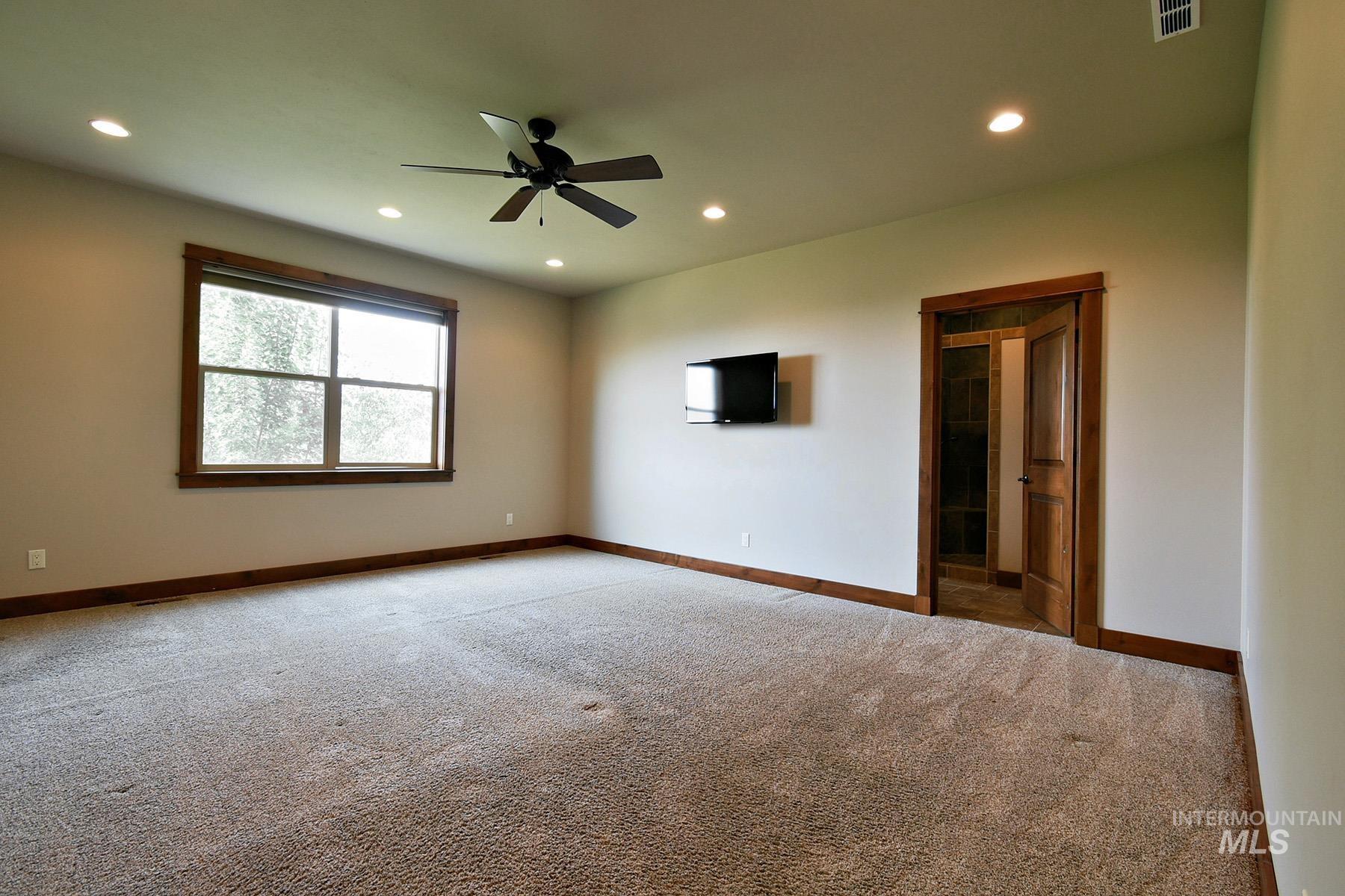 1946 Anderson Pl., Moscow, Idaho 83843, 5 Bedrooms, 3.5 Bathrooms, Residential For Sale, Price $925,000,MLS 98996849