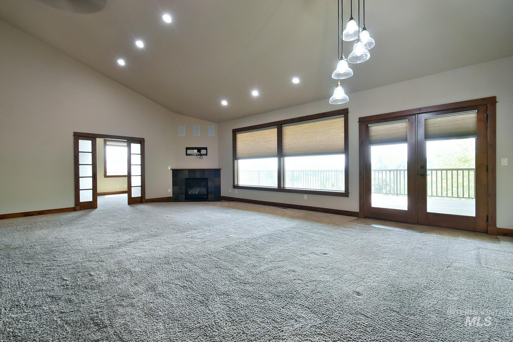 1946 Anderson Pl., Moscow, Idaho 83843, 5 Bedrooms, 3.5 Bathrooms, Residential For Sale, Price $925,000,MLS 98996849