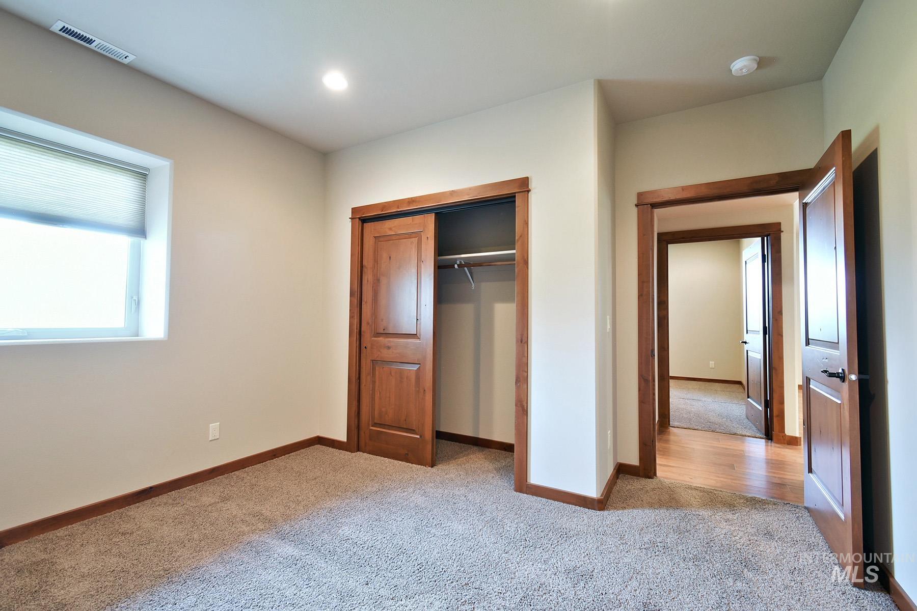 1946 Anderson Pl., Moscow, Idaho 83843, 5 Bedrooms, 3.5 Bathrooms, Residential For Sale, Price $925,000,MLS 98996849