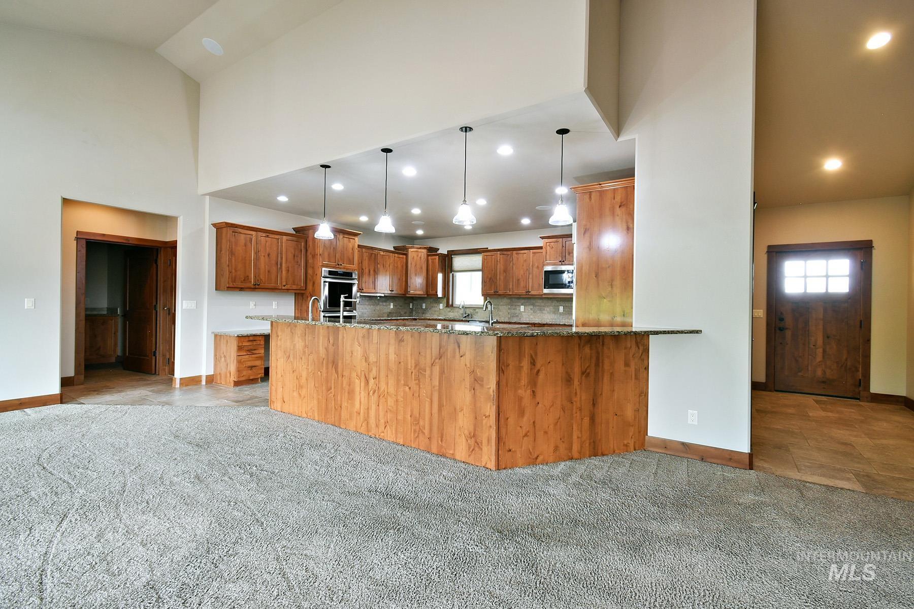 1946 Anderson Pl., Moscow, Idaho 83843, 5 Bedrooms, 3.5 Bathrooms, Residential For Sale, Price $925,000,MLS 98996849