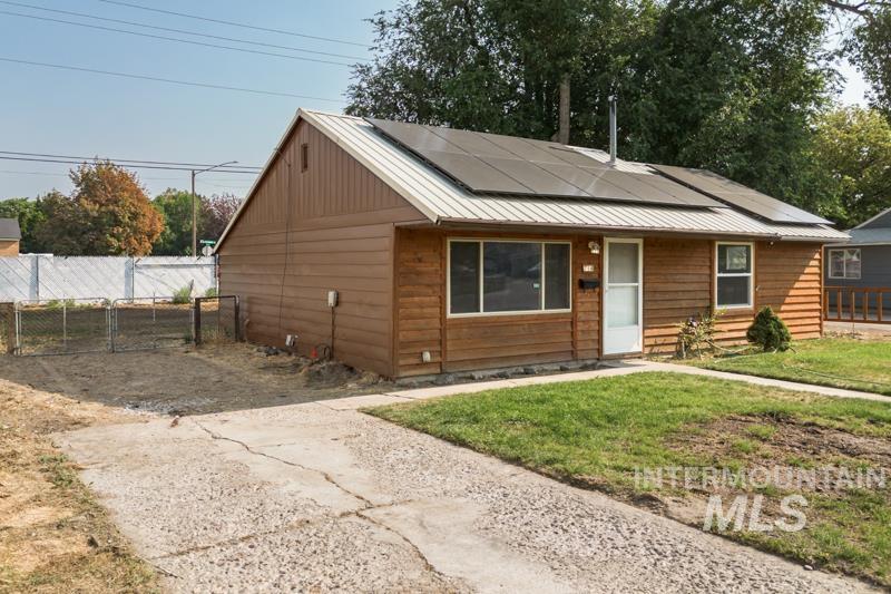 714 Myrtle St, Pocatello, Idaho 83201, 2 Bedrooms, 1 Bathroom, Residential For Sale, Price $209,900, 98996852