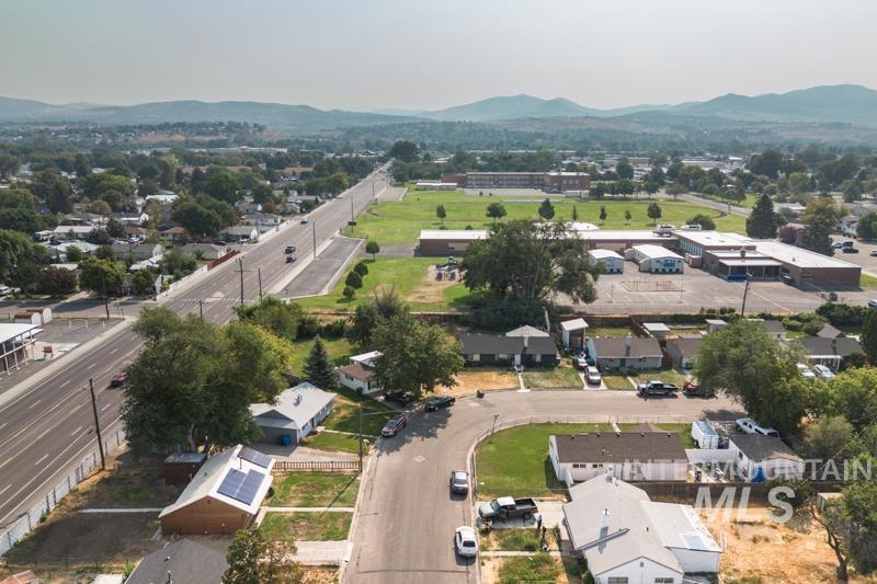 714 Myrtle St, Pocatello, Idaho 83201, 2 Bedrooms, 1 Bathroom, Residential For Sale, Price $209,900, 98996852