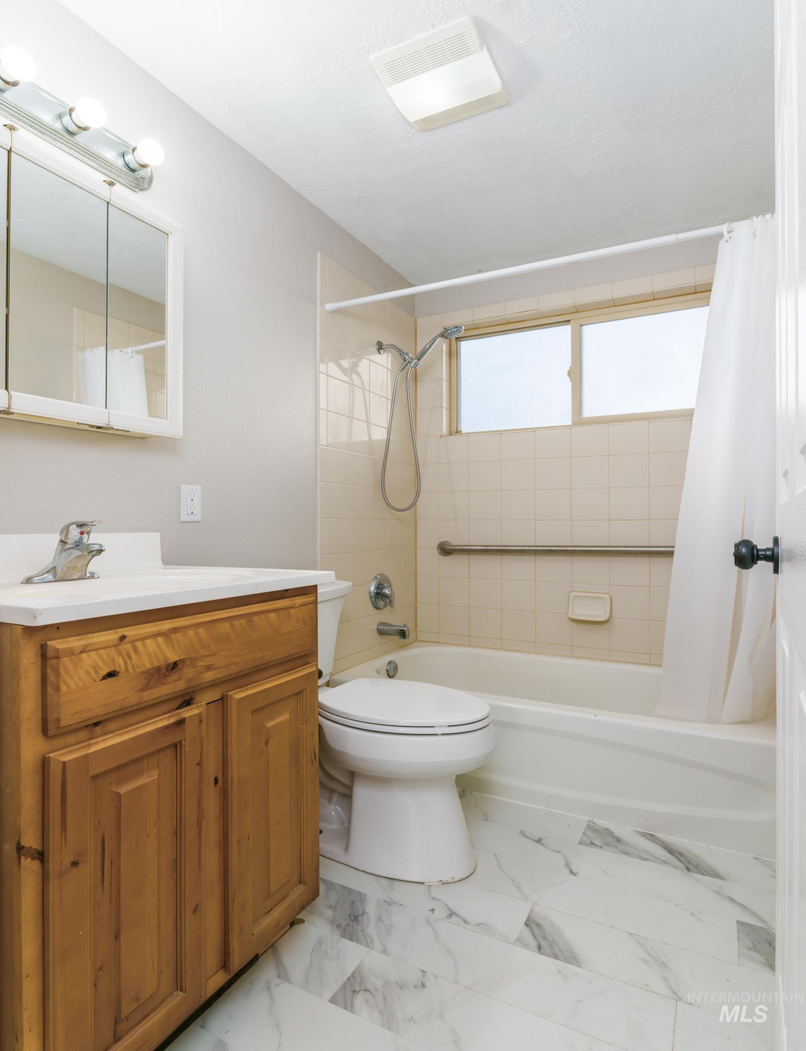 714 Myrtle St, Pocatello, Idaho 83201, 2 Bedrooms, 1 Bathroom, Residential For Sale, Price $209,900, 98996852