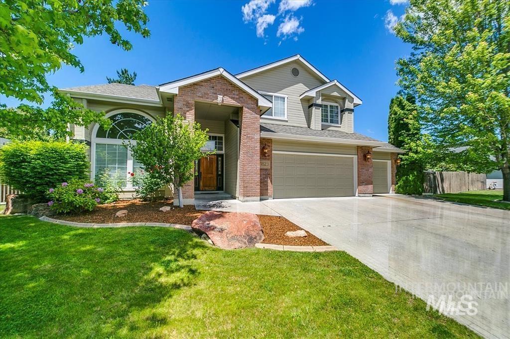 1823 N Radcliffe Way, Eagle, Idaho 83616, 4 Bedrooms, 2.5 Bathrooms, Residential For Sale, Price $774,900,MLS 98996853