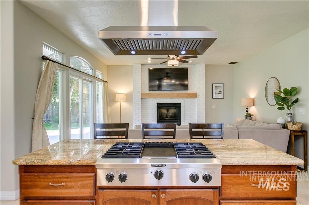 1823 N Radcliffe Way, Eagle, Idaho 83616, 4 Bedrooms, 2.5 Bathrooms, Residential For Sale, Price $774,900,MLS 98996853