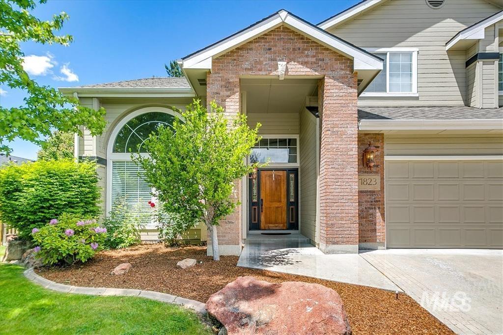 1823 N Radcliffe Way, Eagle, Idaho 83616, 4 Bedrooms, 2.5 Bathrooms, Residential For Sale, Price $774,900,MLS 98996853