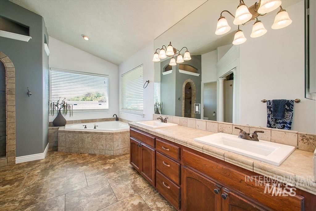 1823 N Radcliffe Way, Eagle, Idaho 83616, 4 Bedrooms, 2.5 Bathrooms, Residential For Sale, Price $774,900,MLS 98996853
