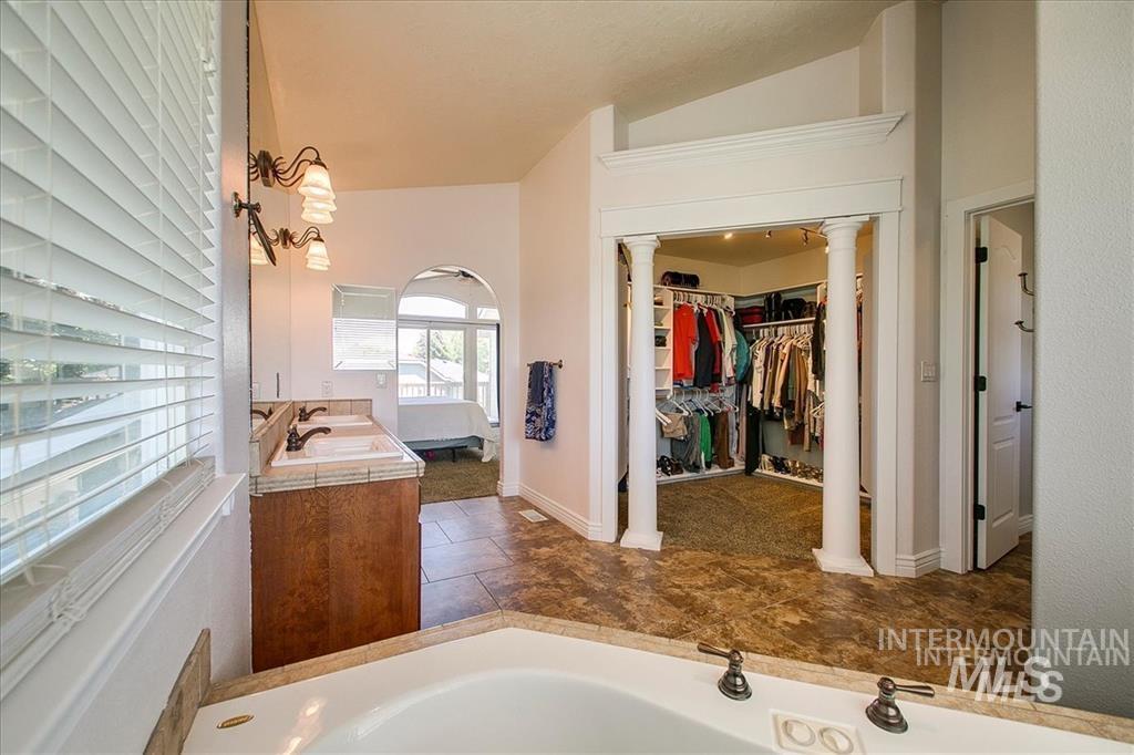 1823 N Radcliffe Way, Eagle, Idaho 83616, 4 Bedrooms, 2.5 Bathrooms, Residential For Sale, Price $774,900,MLS 98996853
