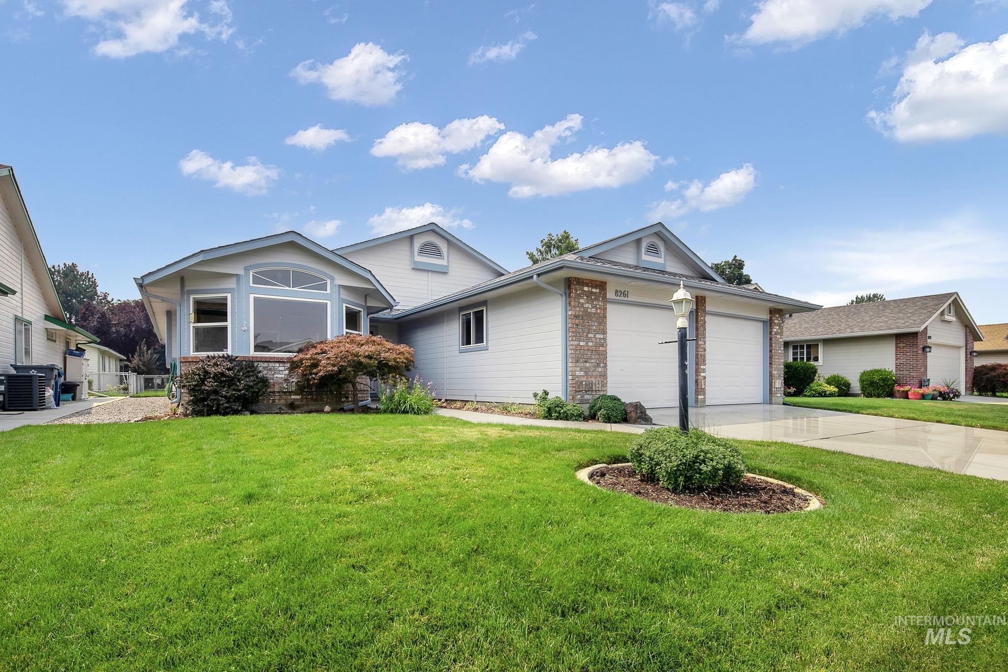 8261 W Echo Falls Ln, Garden City, Idaho 83714, 3 Bedrooms, 2 Bathrooms, Residential For Sale, Price $534,000,MLS 98996855