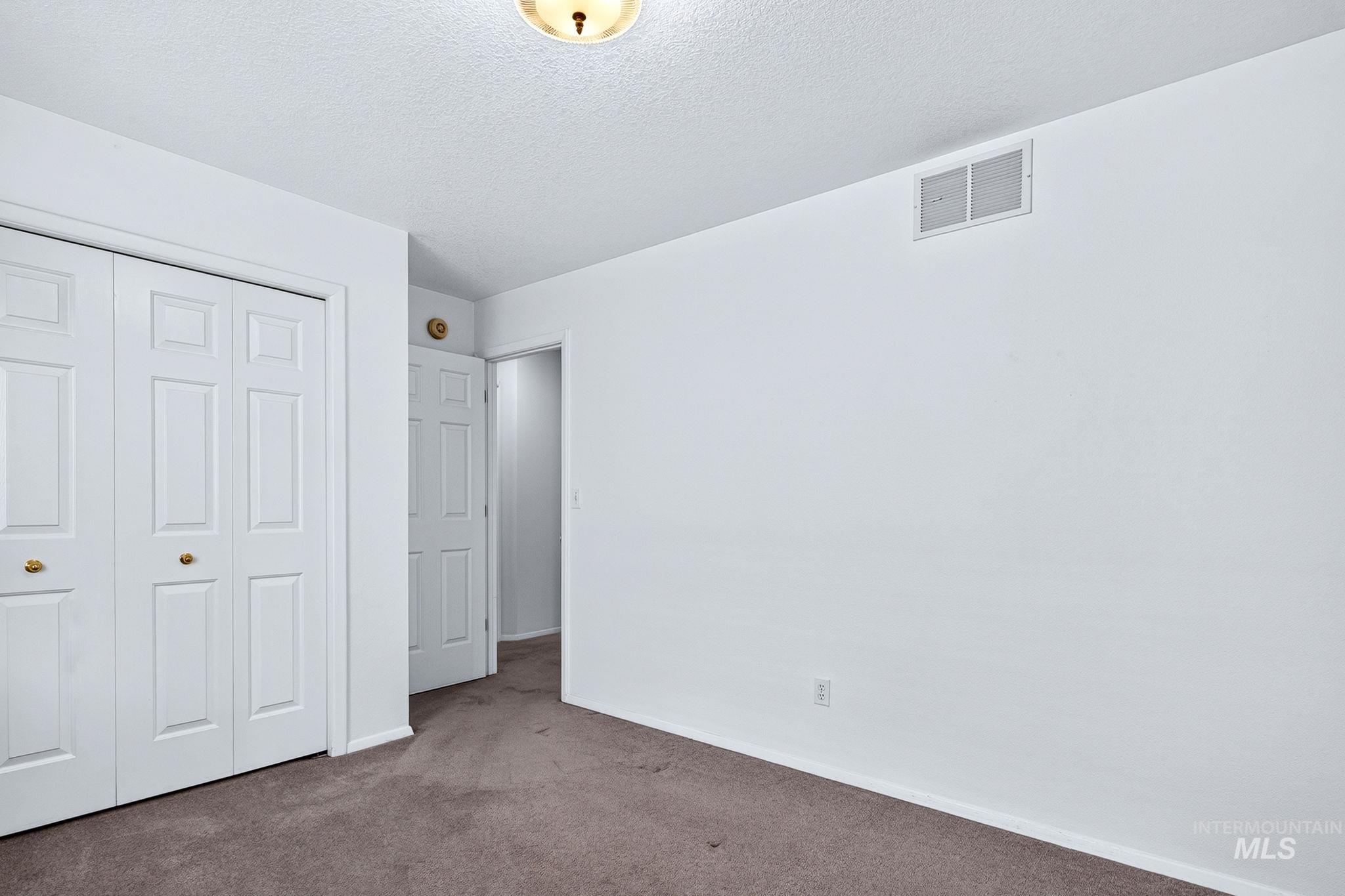 8261 W Echo Falls Ln, Garden City, Idaho 83714, 3 Bedrooms, 2 Bathrooms, Residential For Sale, Price $534,000,MLS 98996855