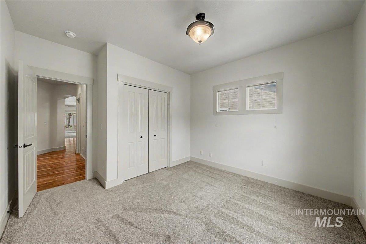 2561 E Satterfield Street, Meridian, Idaho 83646, 3 Bedrooms, 2 Bathrooms, Residential For Sale, Price $430,000,MLS 98996856
