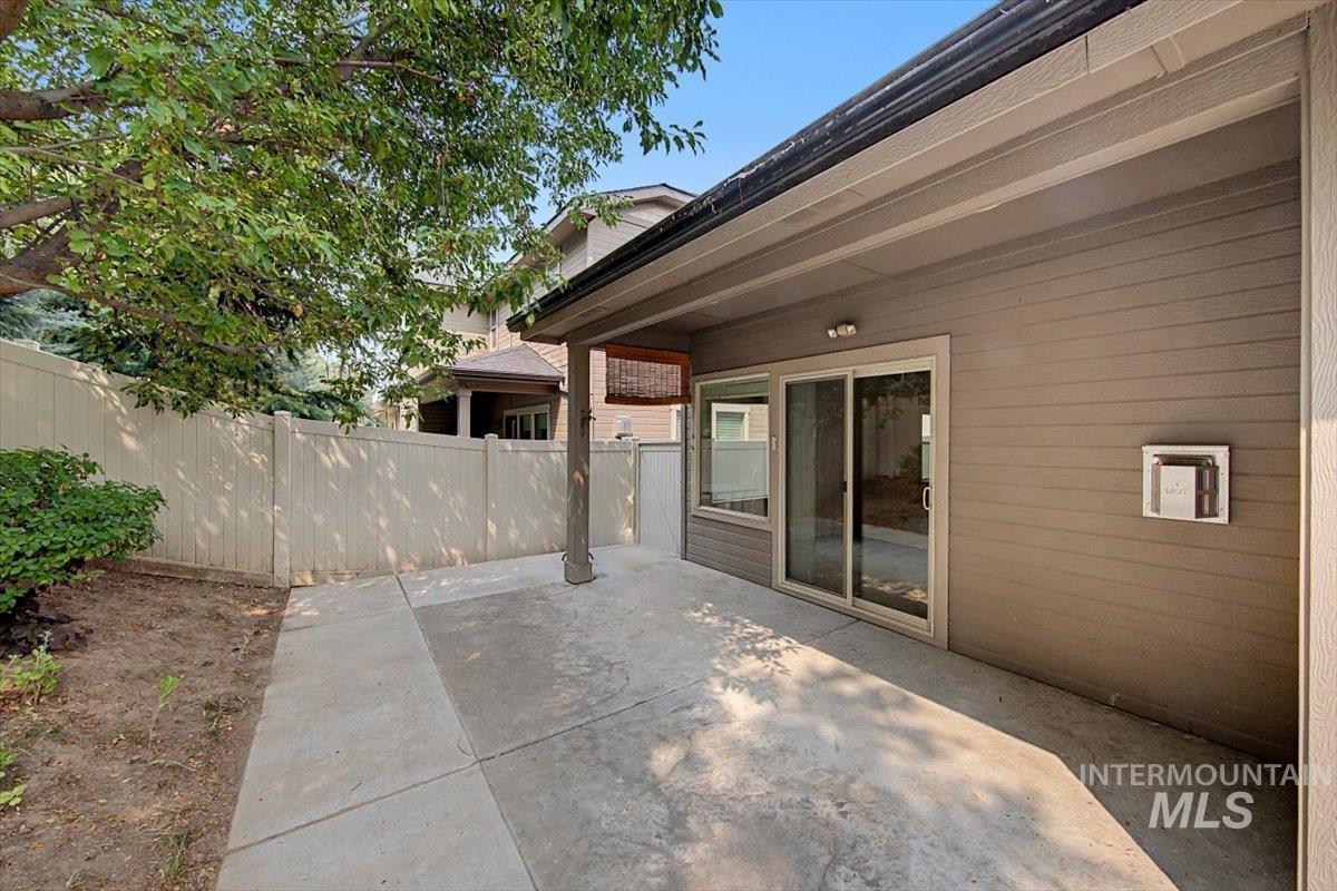 2561 E Satterfield Street, Meridian, Idaho 83646, 3 Bedrooms, 2 Bathrooms, Residential For Sale, Price $430,000,MLS 98996856