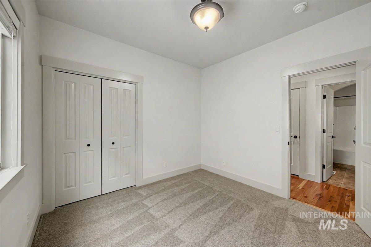 2561 E Satterfield Street, Meridian, Idaho 83646, 3 Bedrooms, 2 Bathrooms, Residential For Sale, Price $430,000,MLS 98996856