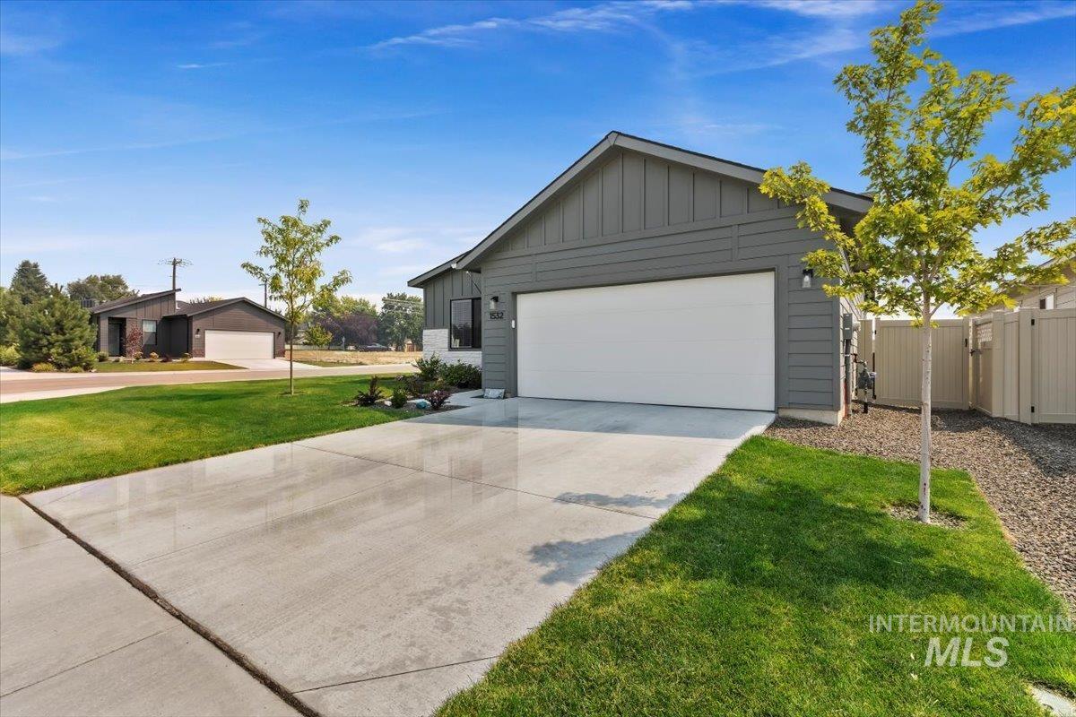 1532 N Coltsfoot Ave, Kuna, Idaho 83634, 3 Bedrooms, 2 Bathrooms, Residential For Sale, Price $420,000,MLS 98996857
