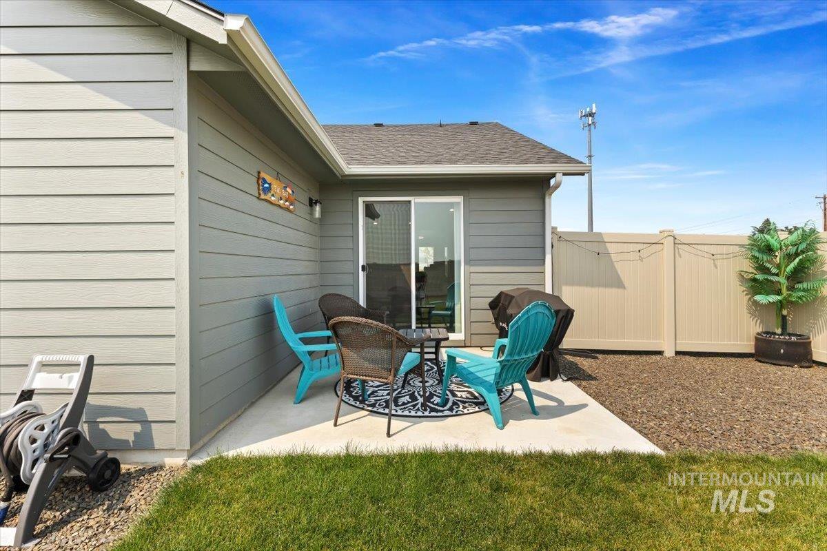 1532 N Coltsfoot Ave, Kuna, Idaho 83634, 3 Bedrooms, 2 Bathrooms, Residential For Sale, Price $420,000,MLS 98996857