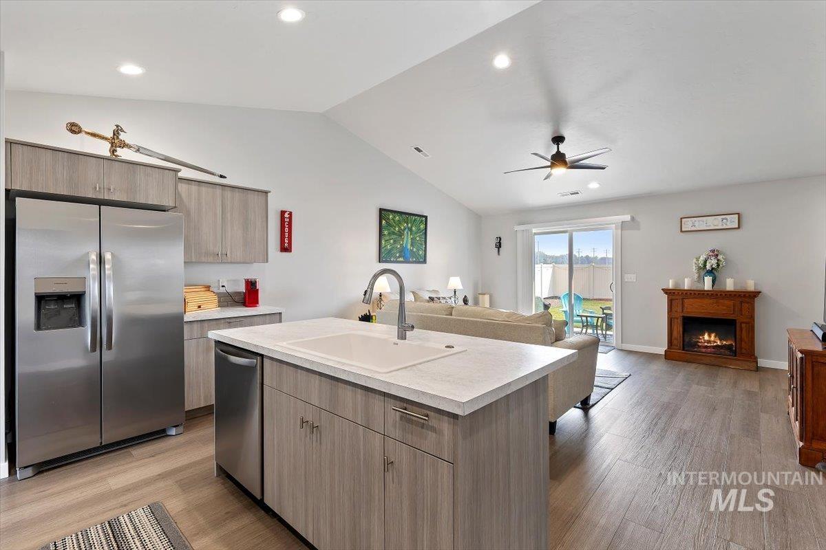 1532 N Coltsfoot Ave, Kuna, Idaho 83634, 3 Bedrooms, 2 Bathrooms, Residential For Sale, Price $420,000,MLS 98996857