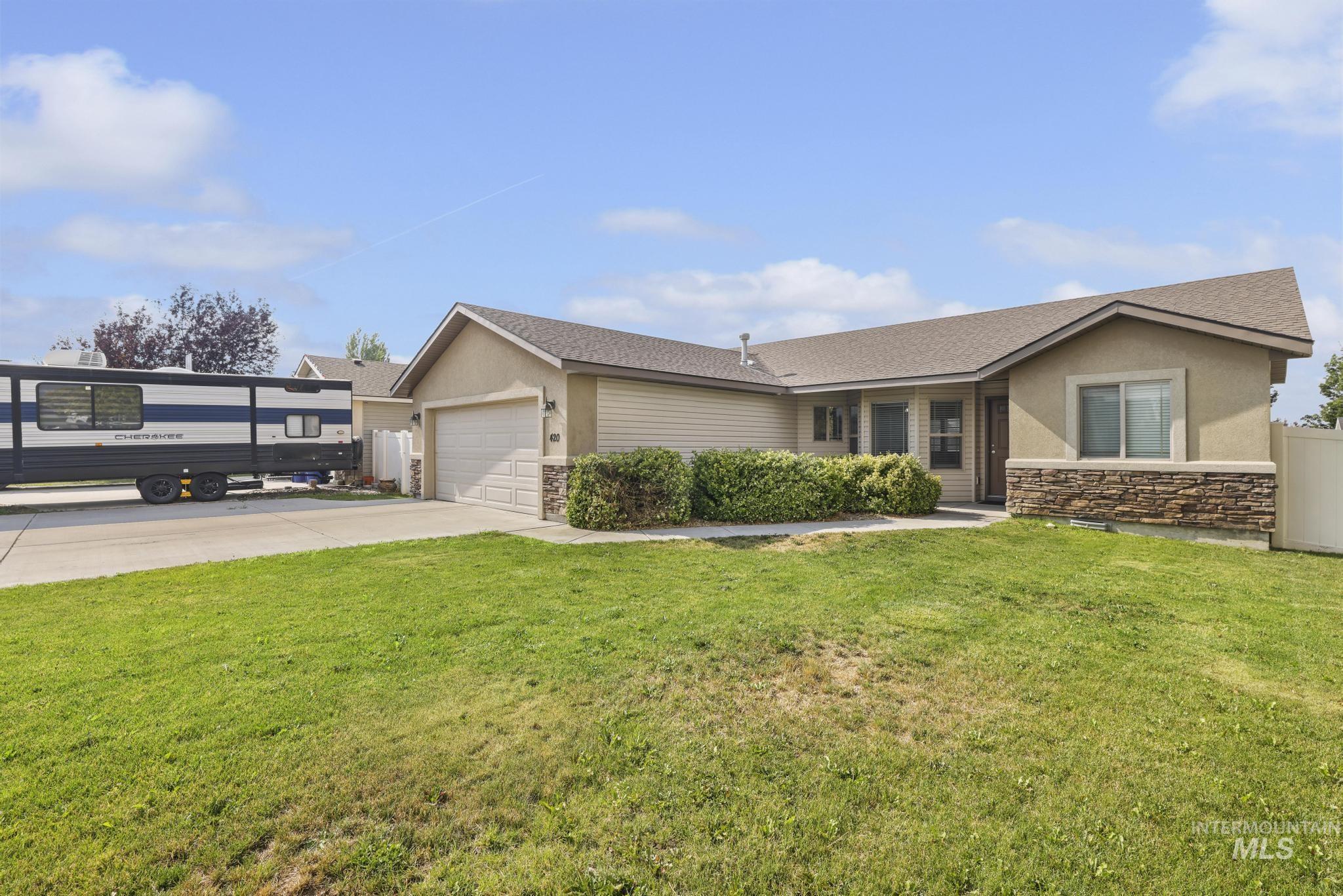 420 Pheasant Rd W, Twin Falls, Idaho 83301, 3 Bedrooms, 2 Bathrooms, Residential For Sale, Price $360,000,MLS 98996859