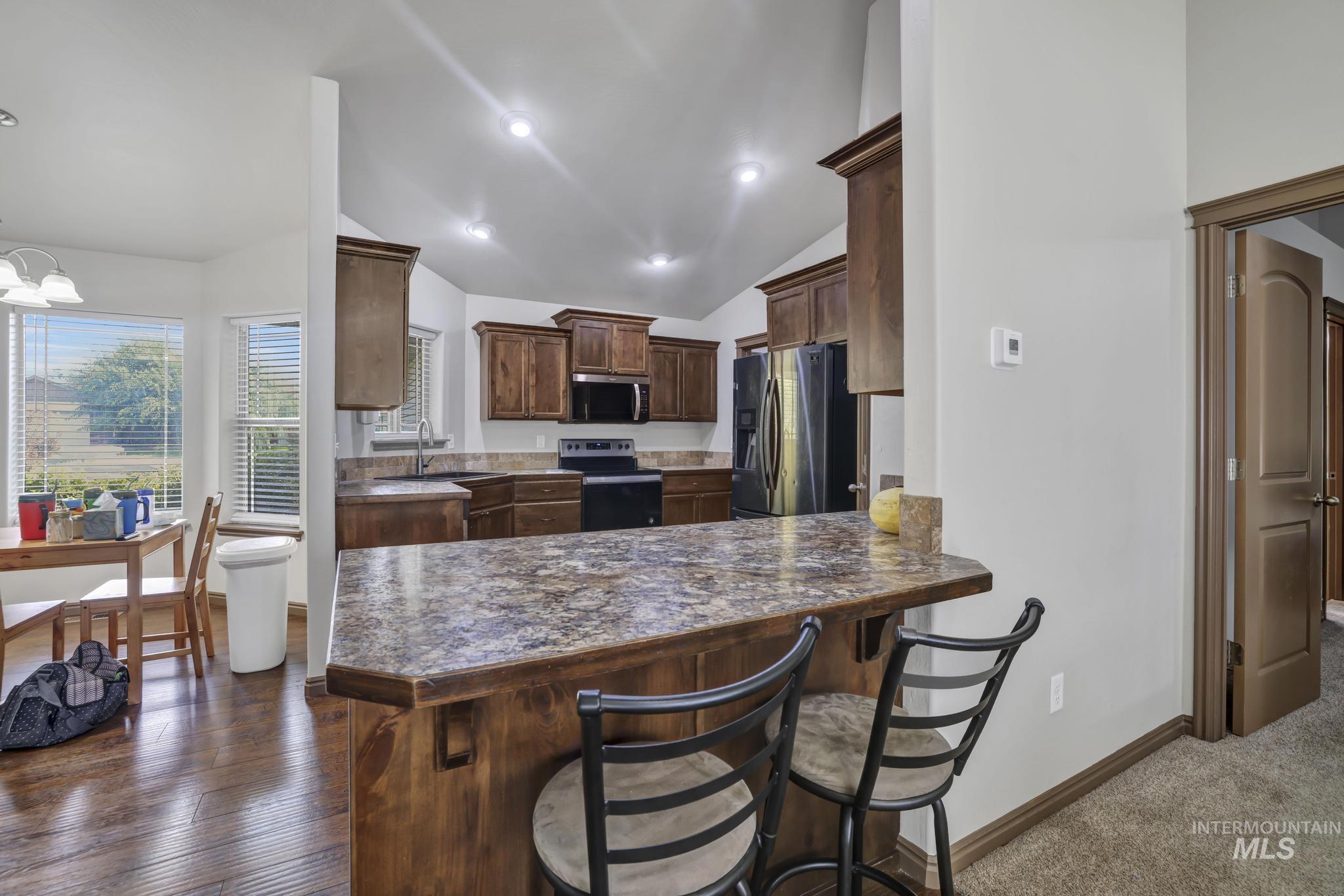 420 Pheasant Rd W, Twin Falls, Idaho 83301, 3 Bedrooms, 2 Bathrooms, Residential For Sale, Price $360,000,MLS 98996859