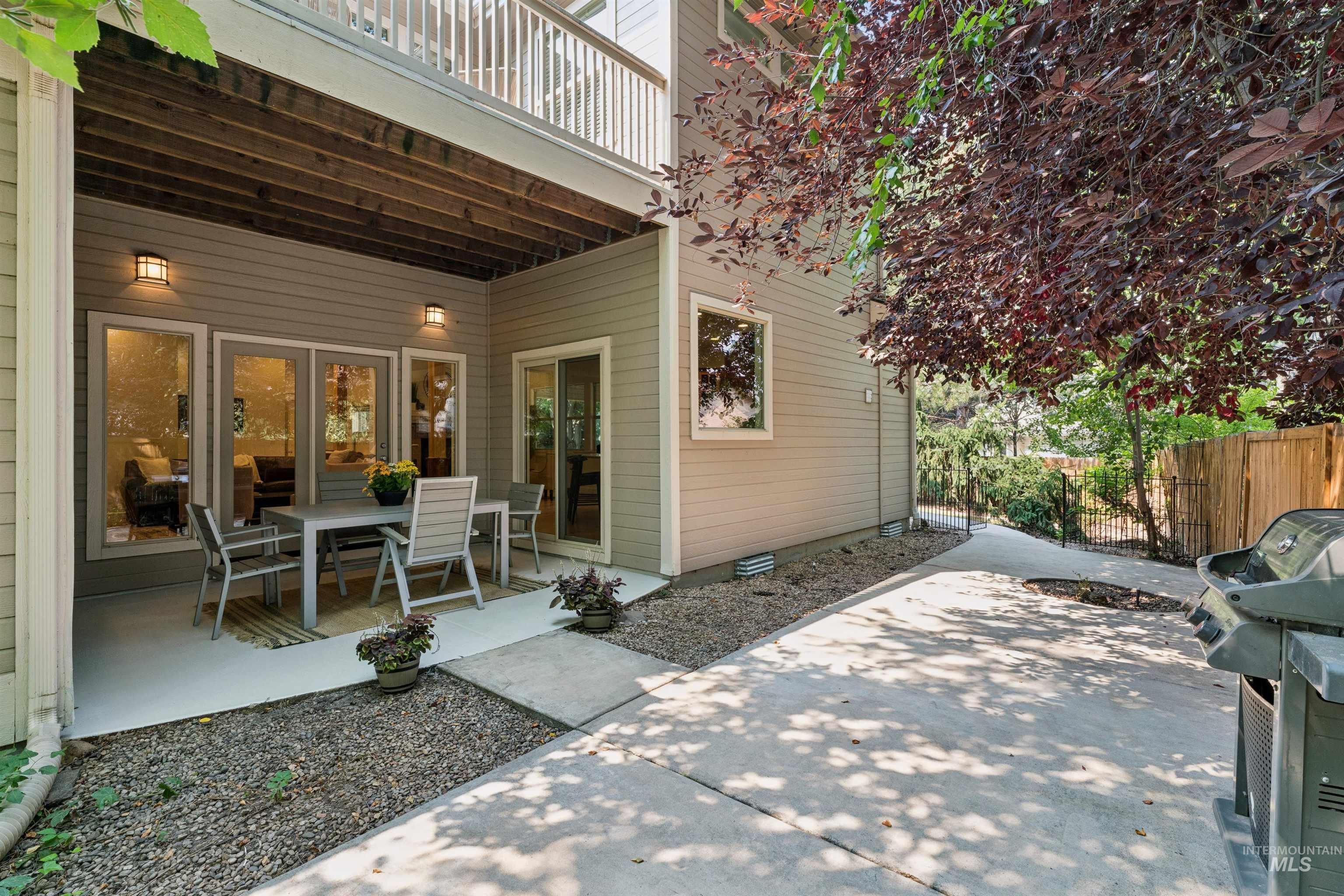 1199 N Macaile, Eagle, Idaho 83616, 4 Bedrooms, 3 Bathrooms, Residential For Sale, Price $839,000,MLS 98996863