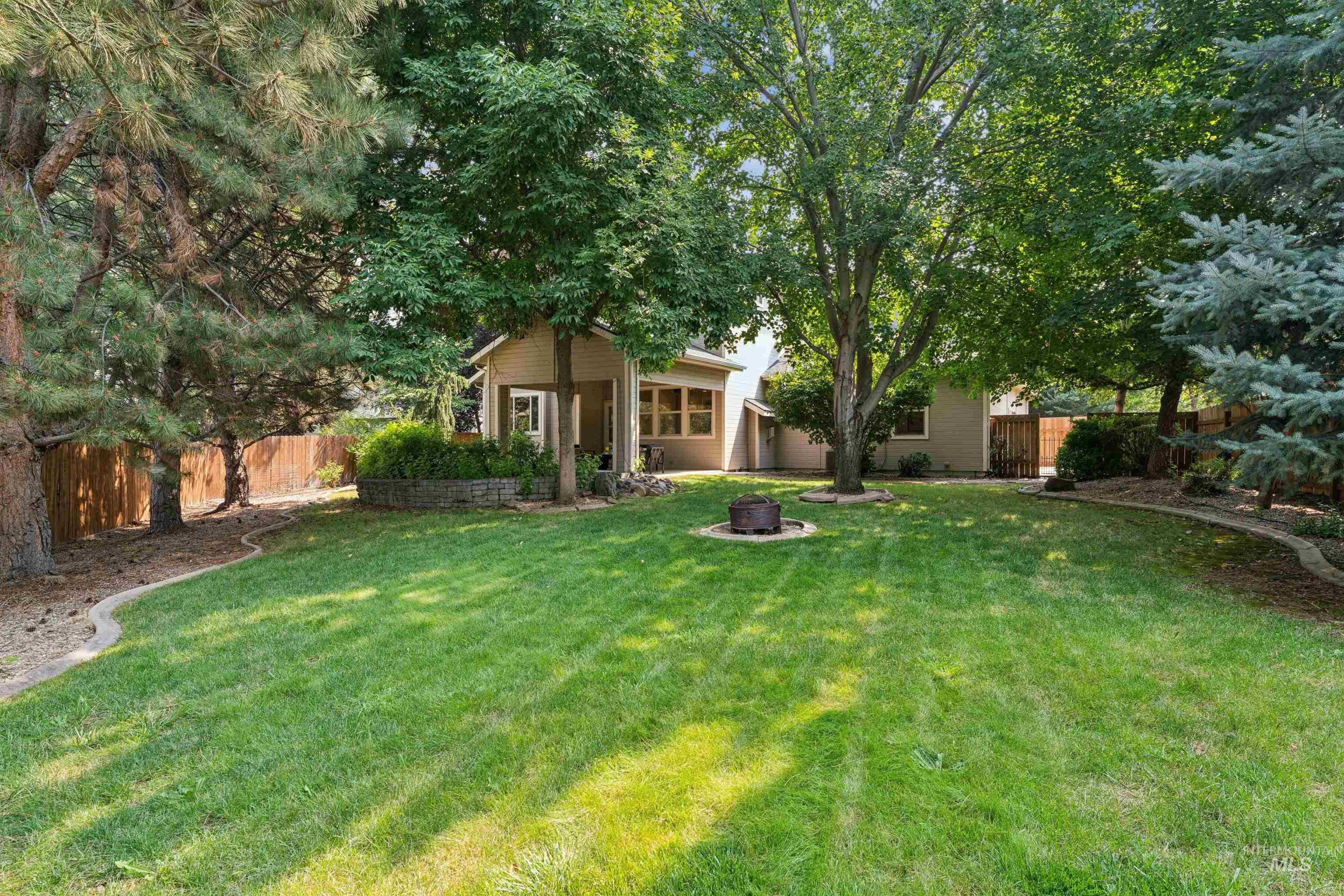 1199 N Macaile, Eagle, Idaho 83616, 4 Bedrooms, 3 Bathrooms, Residential For Sale, Price $839,000,MLS 98996863