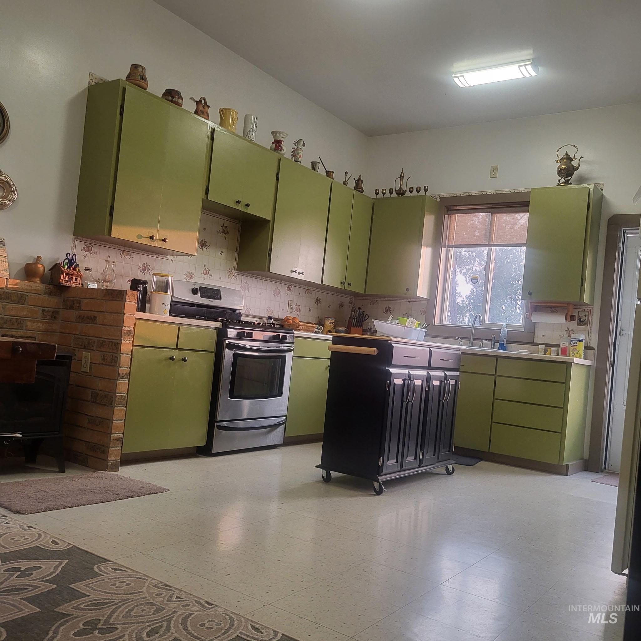 680 Pleasant Valley Road, Clearwater, Idaho 83552, 3 Bedrooms, 1 Bathroom, Residential For Sale, Price $489,000,MLS 98996864