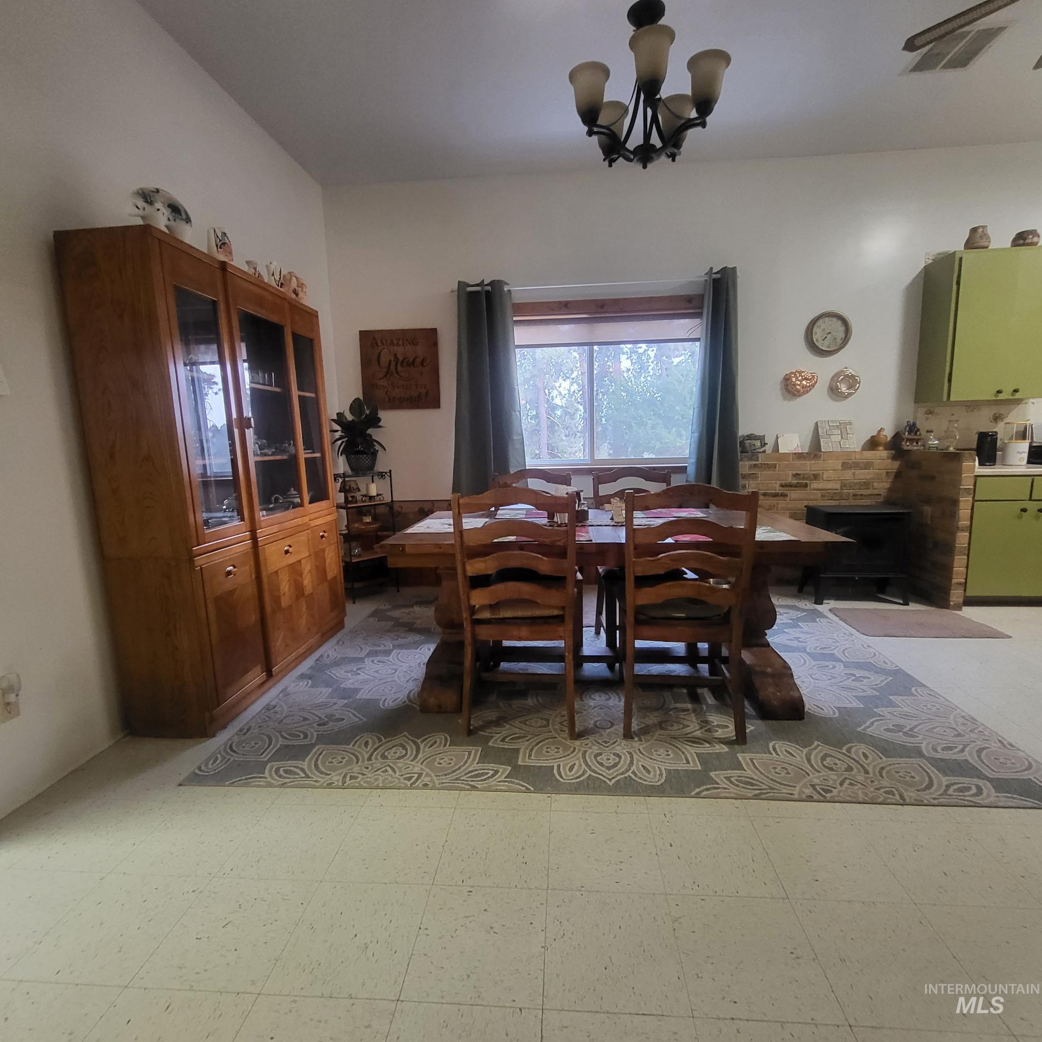 680 Pleasant Valley Road, Clearwater, Idaho 83552, 3 Bedrooms, 1 Bathroom, Residential For Sale, Price $489,000,MLS 98996864