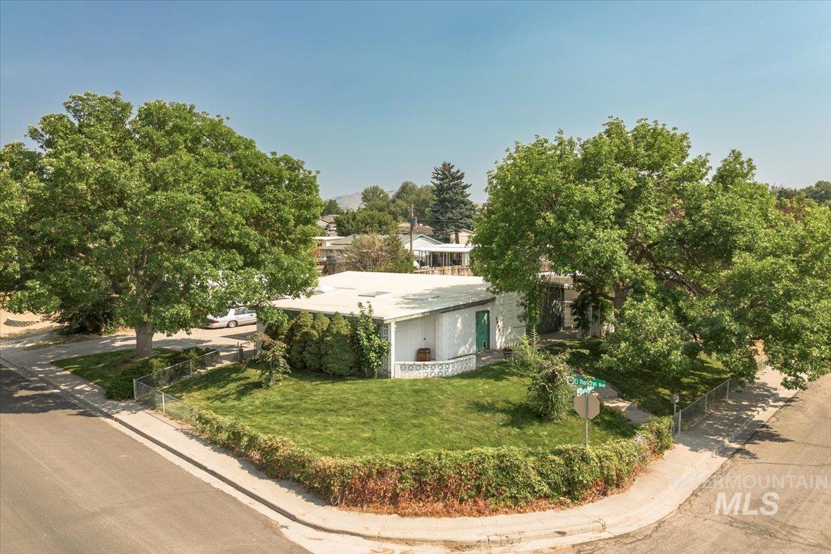 1398 Santa Anita Ave, Pocatello, Idaho 83201, 5 Bedrooms, 3 Bathrooms, Residential For Sale, Price $345,000,MLS 98996865