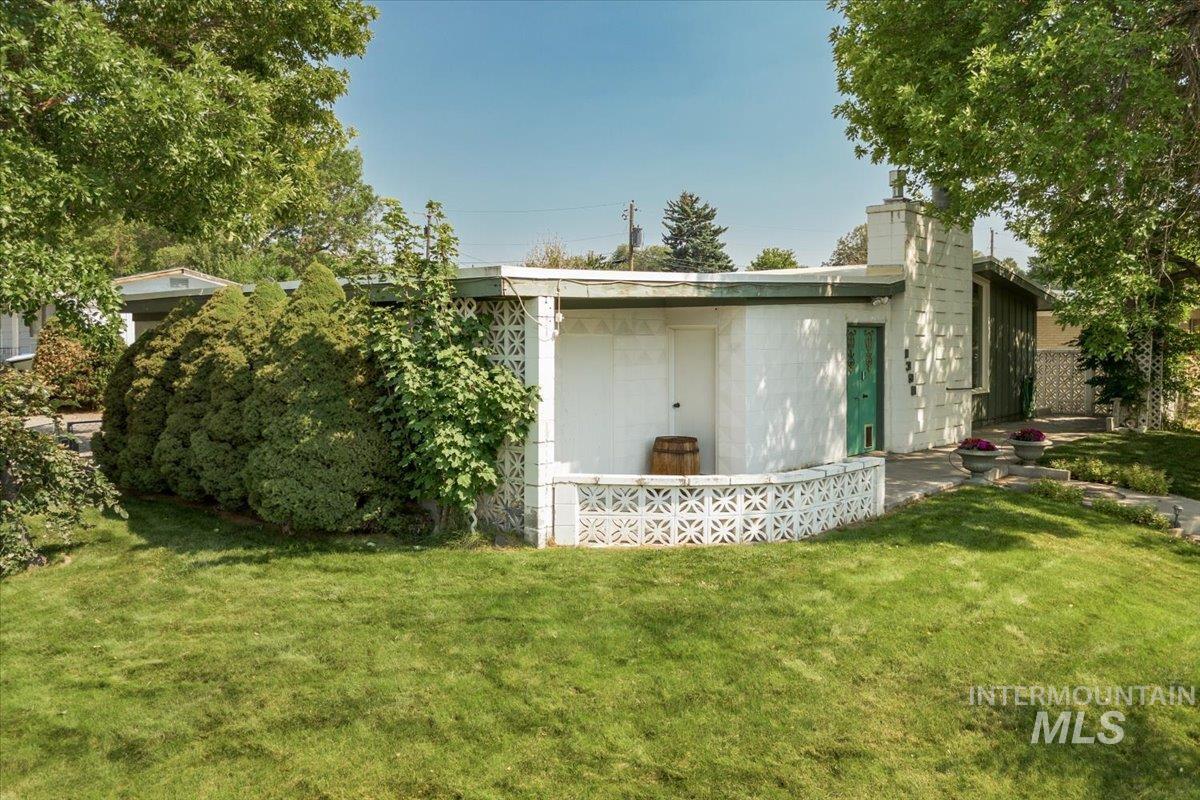 1398 Santa Anita Ave, Pocatello, Idaho 83201, 5 Bedrooms, 3 Bathrooms, Residential For Sale, Price $345,000,MLS 98996865
