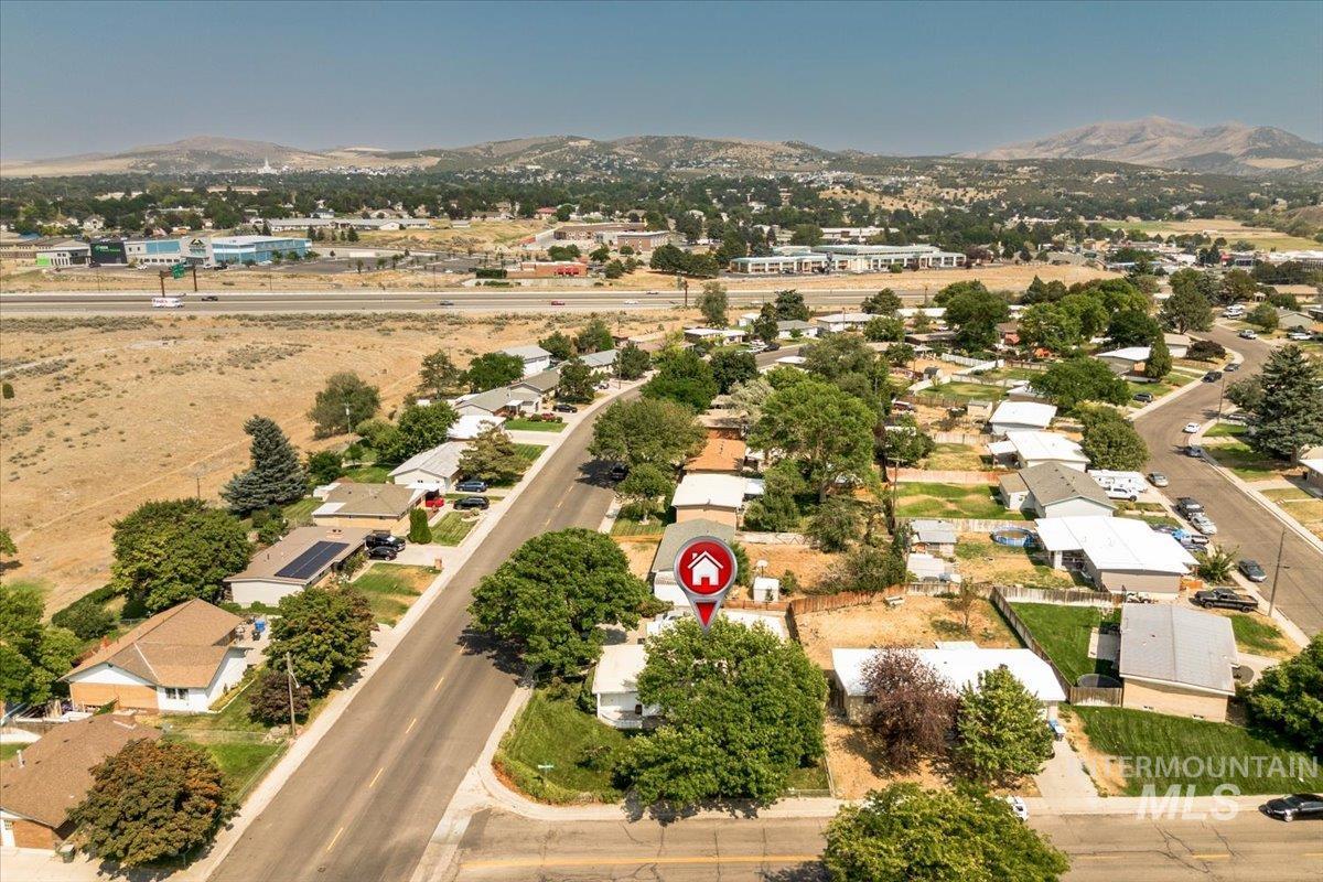 1398 Santa Anita Ave, Pocatello, Idaho 83201, 5 Bedrooms, 3 Bathrooms, Residential For Sale, Price $345,000,MLS 98996865